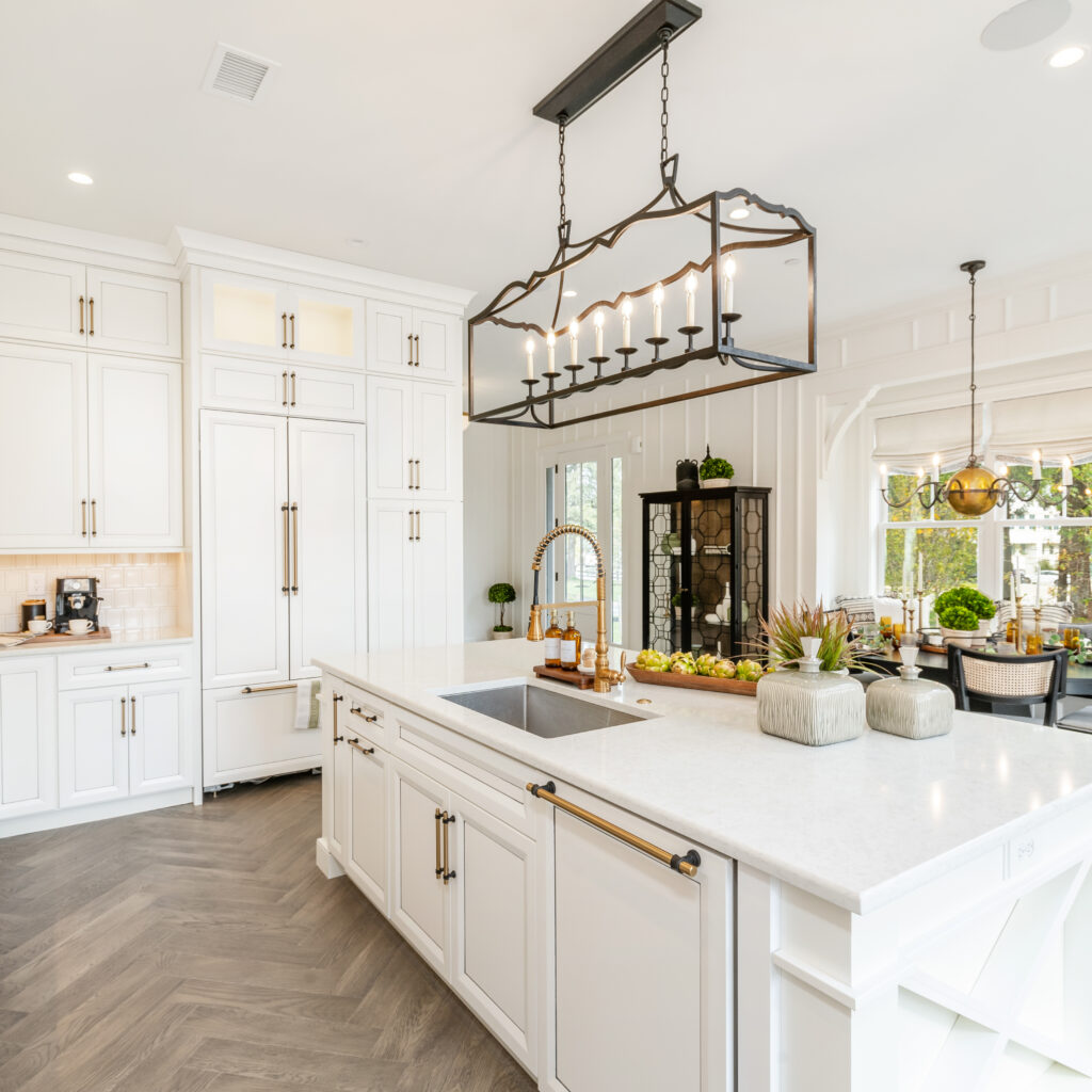 Gacek Design Group - Classic Elegance -Gourmet Kitchen