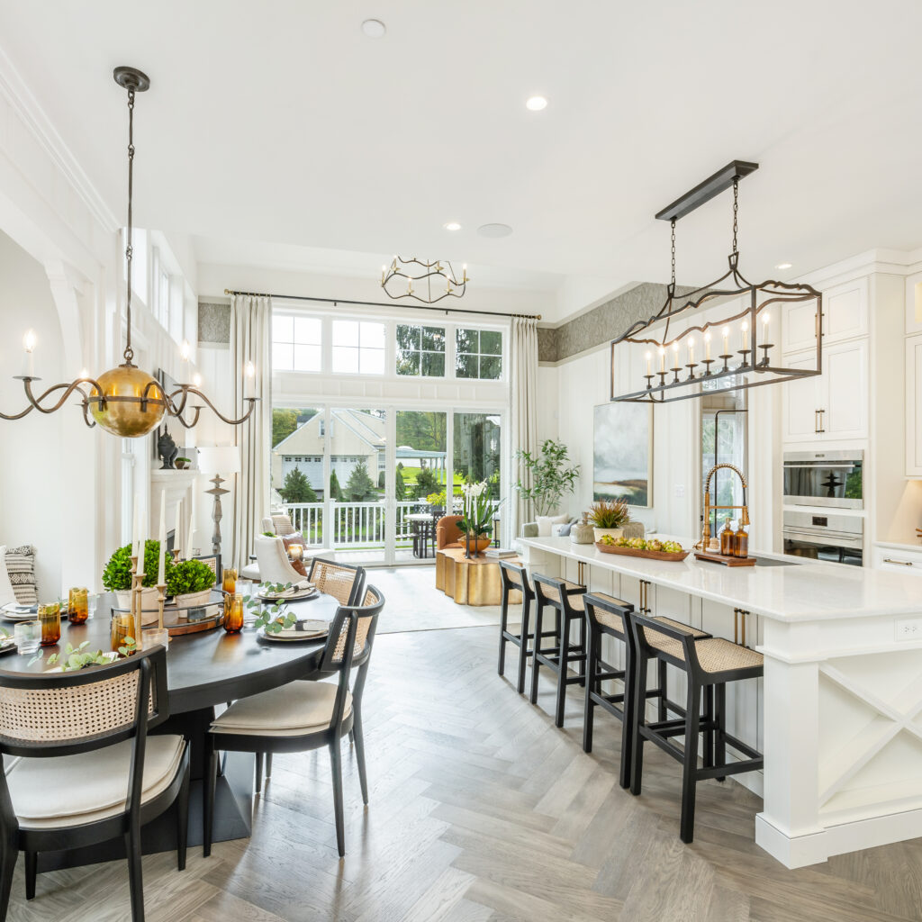 Gacek Design Group - Classic Elegance - Gourmet Kitchen / Dining Area