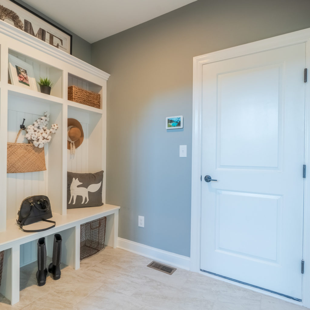 Gacek Design Group - Modern Farmhouse - Mudroom